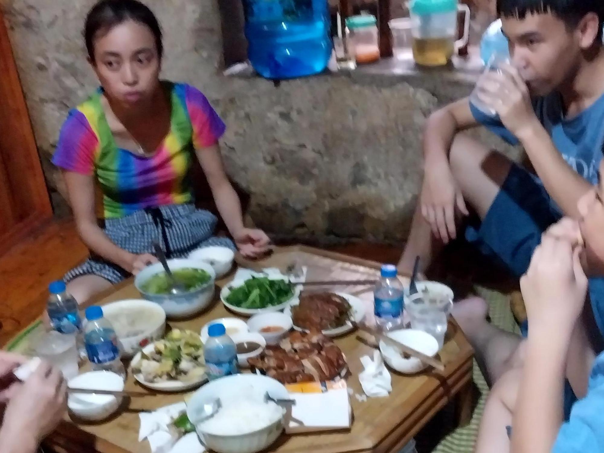 Trieu Hoan Homestay Каобанг Экстерьер фото