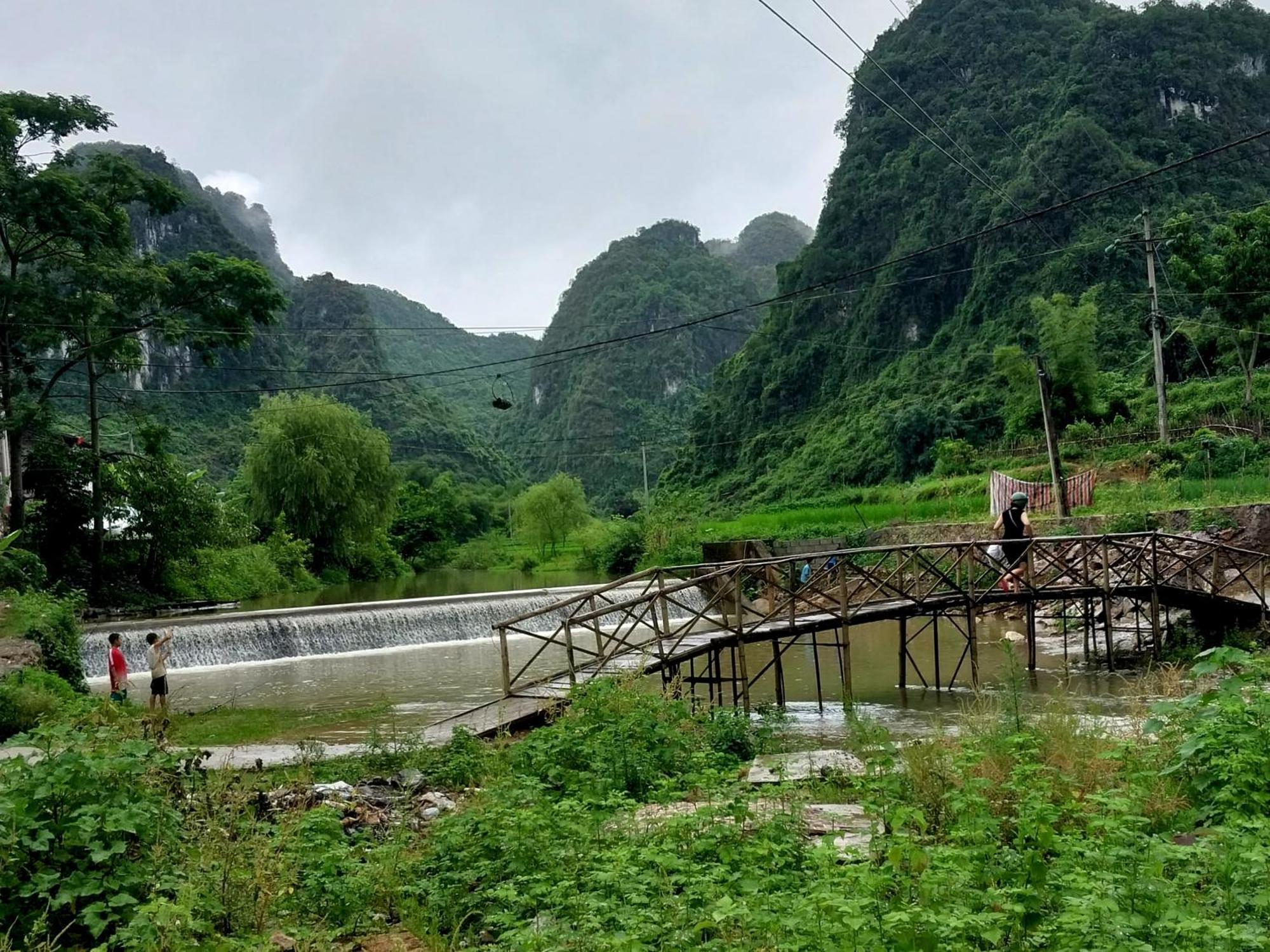 Trieu Hoan Homestay Каобанг Экстерьер фото