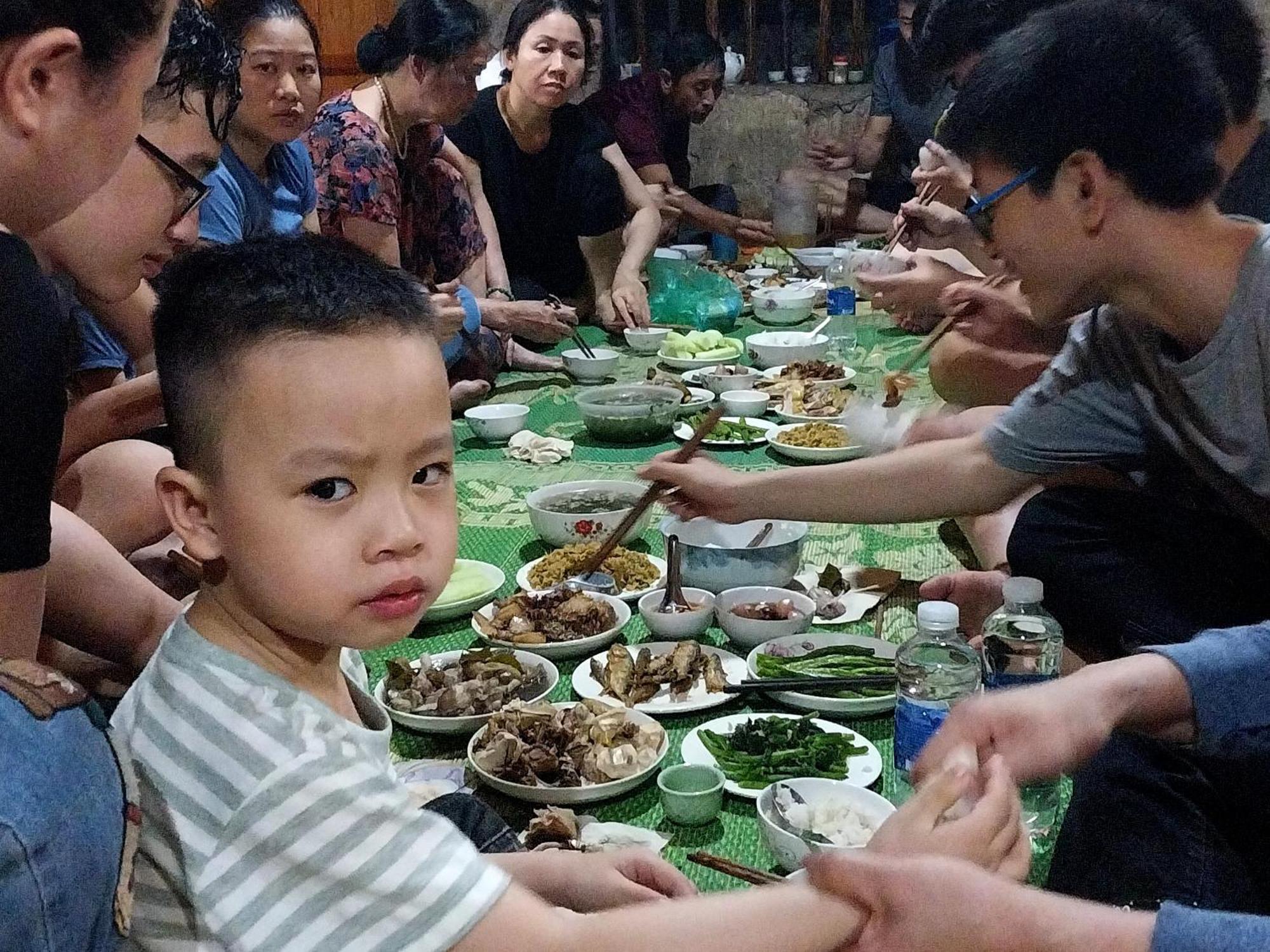 Trieu Hoan Homestay Каобанг Экстерьер фото