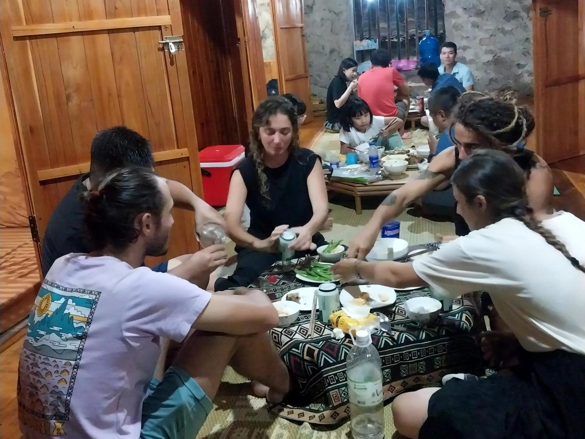 Trieu Hoan Homestay Каобанг Номер фото